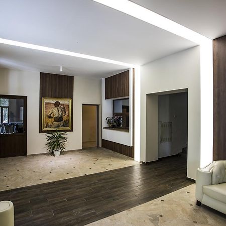 Hotel Orbita Shumen Exterior foto