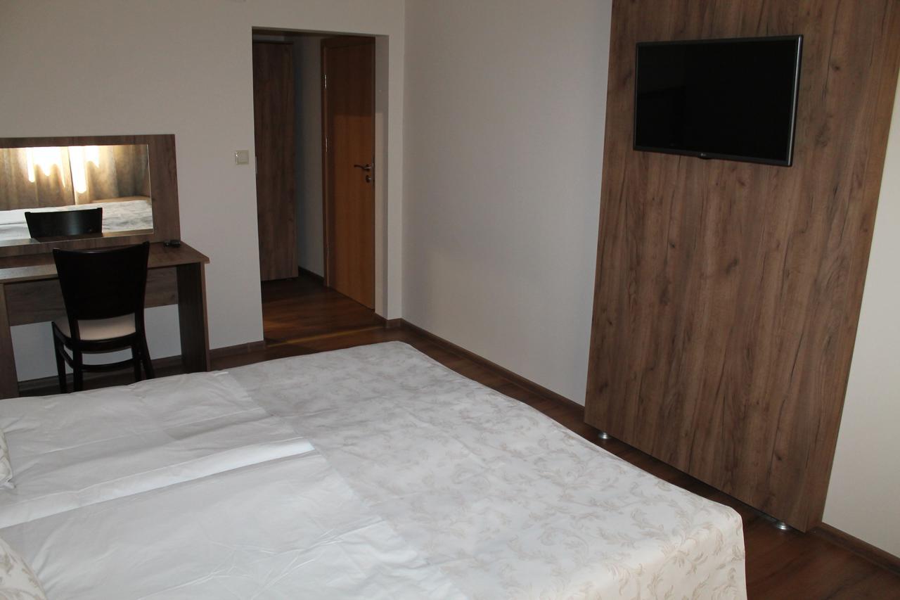 Hotel Orbita Shumen Exterior foto